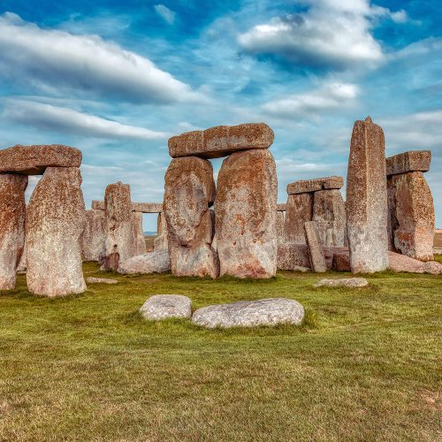 A hypothesis about Stonehenge